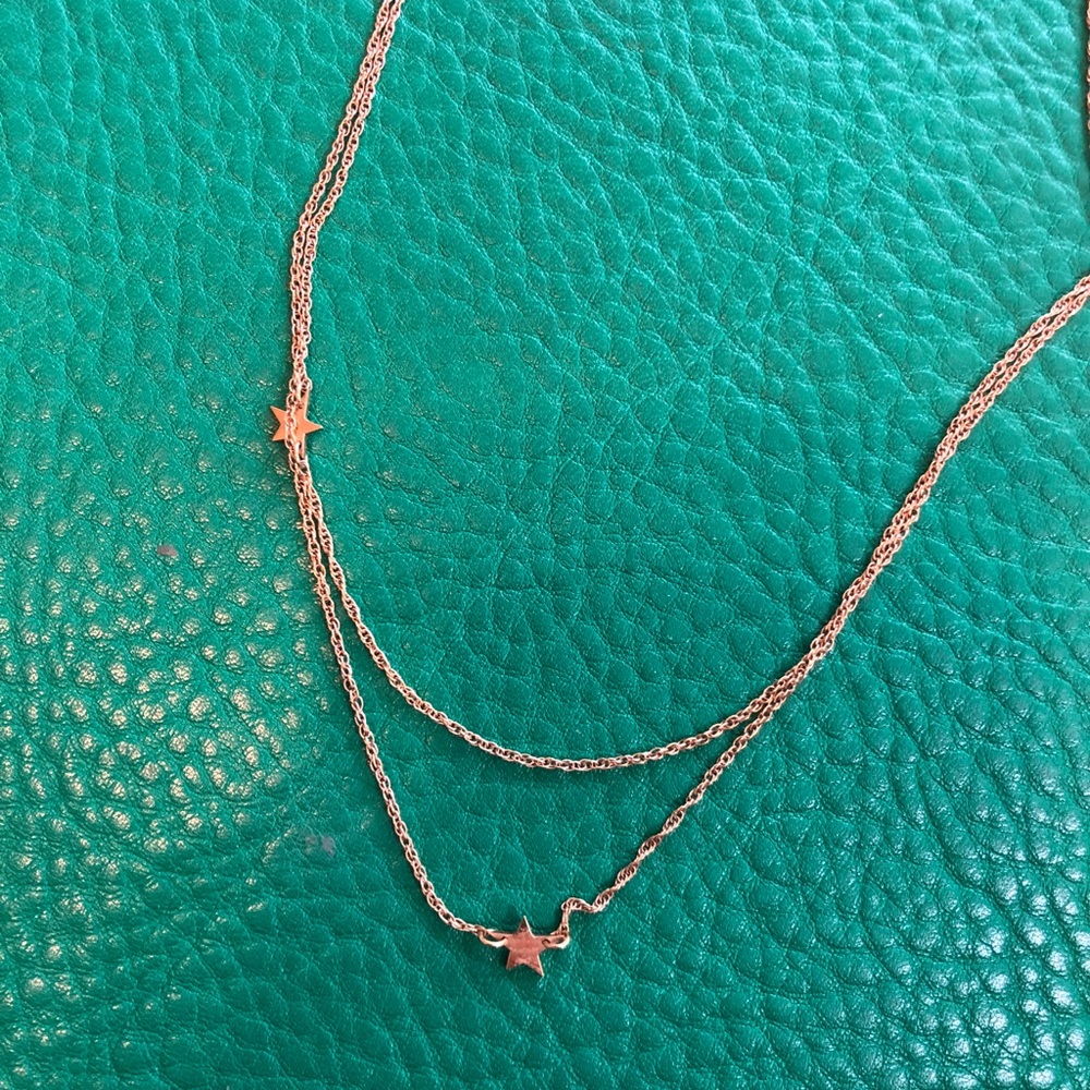 Jennifer Zeuner star layers necklace